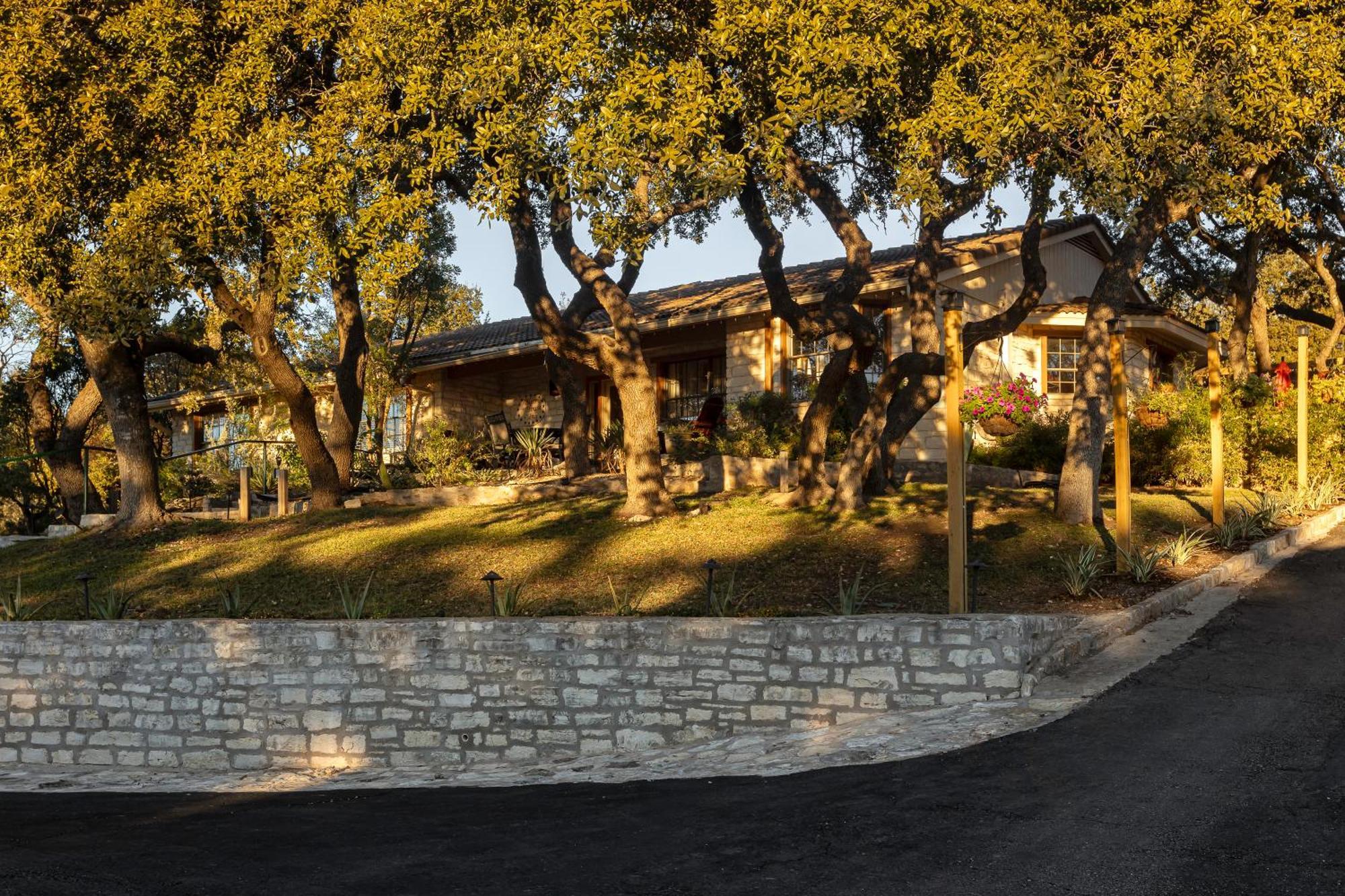 Blair House Inn And Spa Wimberley Exterior photo